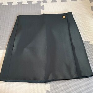 Aritzia Dark Green Mini Skirt